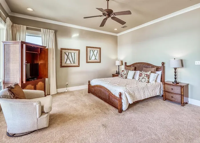Casa Del Mar Holiday home